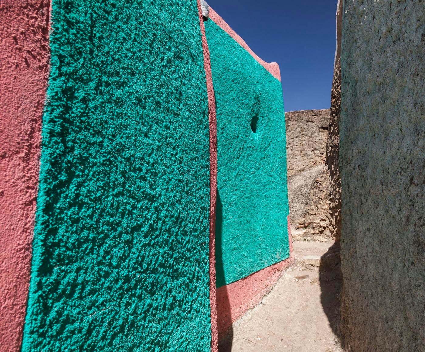 Narrow alleyway of the ancient city of Jugol, Harar, Ethiopia